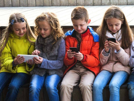 Les écrans : un terrain de jeu sans limite pour l’industrie alimentaire